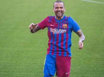 Dani Alves returns as Barcelona win Copa Del Rey match