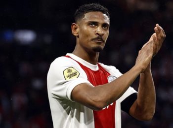 Haller ready to seal Dortmund move after passing medicals